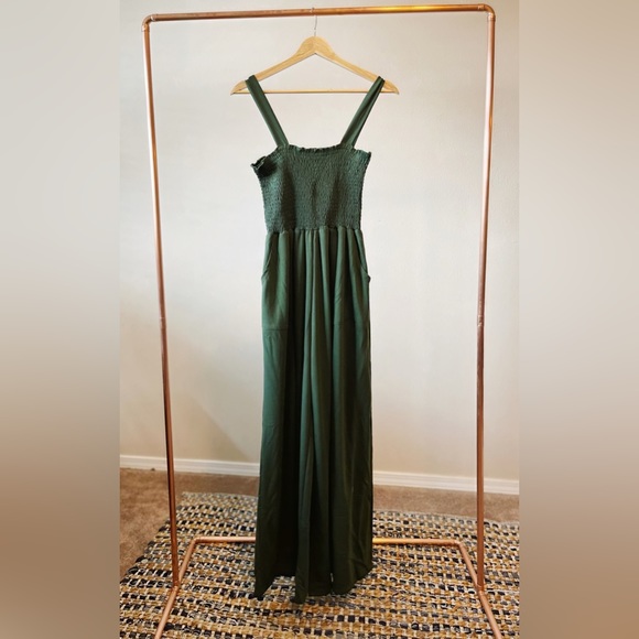☀️Last 1 Emory Smocked Bodice Jumpsuit w/Pockets Hunter Green Yoga Bitch NWT - Picture 4 of 13